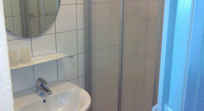 Gaestehaus Zum Moseltal Ellenz-Poltersdorf Zewnętrze zdjęcie